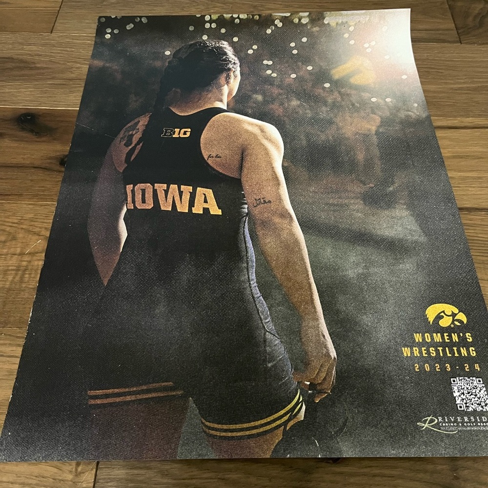2023-2024 IOWA HAWKEYES Schedule Women's Wrestling  18x24 Poster